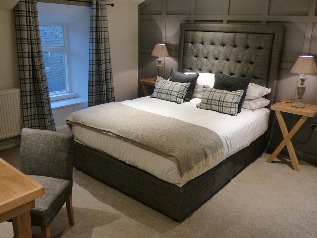 The Fenwick Steak & Seafood Pub Hotel Claughton ภายนอก รูปภาพ